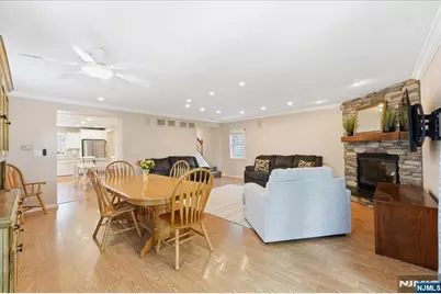 30 Lincoln Avenue, Wood Ridge, NJ 07075 - Photo 11