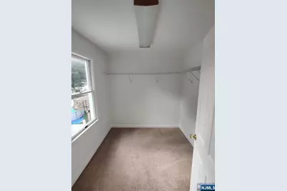 282 N Prospect Avenue, Bergenfield, NJ 07621 - Photo 9