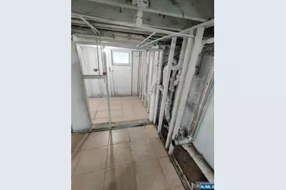 282 N Prospect Avenue, Bergenfield, NJ 07621 - Photo 15