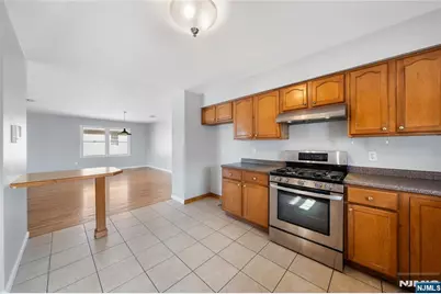 196 Sanford Avenue 2 #2, Kearny, NJ 07032 - Photo 15