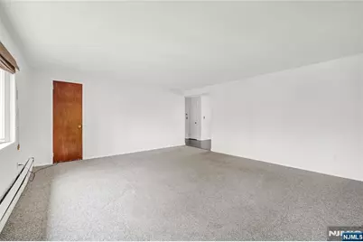 38 Washington Avenue 2 #2, Rutherford, NJ 07070 - Photo 3