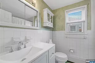 38 Washington Ave 2, Rutherford, NJ 07070 - Photo 15