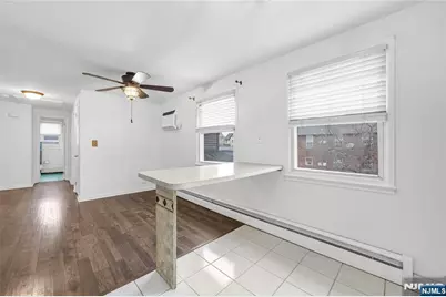 38 Washington Avenue 2 #2, Rutherford, NJ 07070 - Photo 9