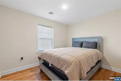 337 13th Avenue, Newark, NJ 07103 - Photo 23