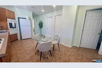 261 Maple Street 2 #2, Kearny, NJ 07032 - Photo 7