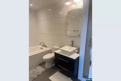 1265 15th Street 17A #17A, Fort Lee, NJ 07024 - Photo 15