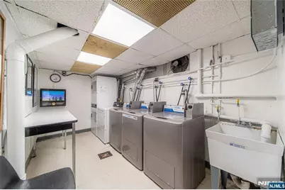 1565 Center Avenue 3D #3D, Fort Lee, NJ 07024 - Photo 23