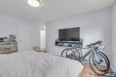 547 Gorge Road 2E #2E, Cliffside Park, NJ 07010 - Photo 19