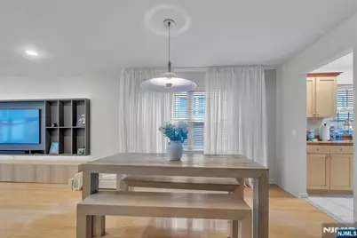 547 Gorge Road 2E #2E, Cliffside Park, NJ 07010 - Photo 3