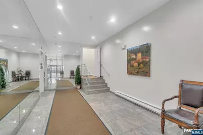 547 Gorge Road 2E #2E, Cliffside Park, NJ 07010 - Photo 25