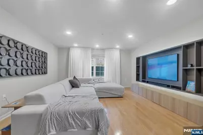 547 Gorge Road 2E #2E, Cliffside Park, NJ 07010 - Photo 1