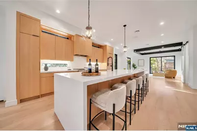 1047 Anderson Avenue B #B, Fort Lee, NJ 07024 - Photo 11