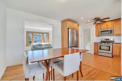 687 Lancaster Road, Ridgefield, NJ 07657 - Photo 3