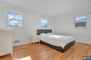 687 Lancaster Rd, Ridgefield, NJ 07657 - Photo 9