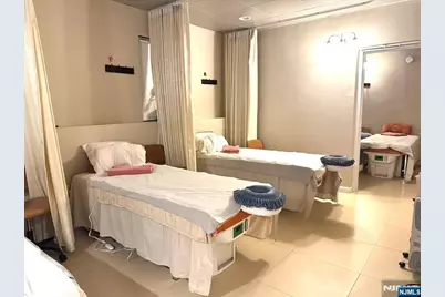 400 Bergen Boulevard, Palisades Park, NJ 07650 - Photo 7