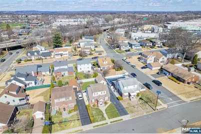 281 Fencsak Avenue, Elmwood Park, NJ 07407 - Photo 25