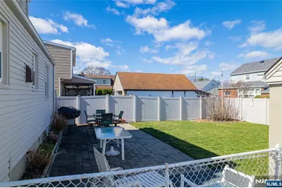 281 Fencsak Avenue, Elmwood Park, NJ 07407 - Photo 19