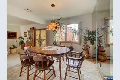 16 Oldis Street, Rochelle Park Township, NJ 07662 - Photo 5