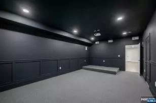 452 Oregon St, Paramus, NJ 07652 - Photo 45