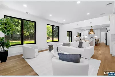 452 Oregon Street, Paramus, NJ 07652 - Photo 15