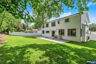 452 Oregon St, Paramus, NJ 07652 - Photo 49