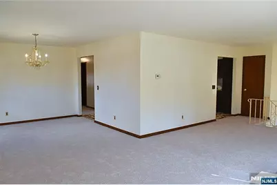 297 Fencsak Avenue, Elmwood Park, NJ 07407 - Photo 7