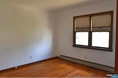 297 Fencsak Avenue, Elmwood Park, NJ 07407 - Photo 15