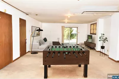 297 Fencsak Avenue, Elmwood Park, NJ 07407 - Photo 19