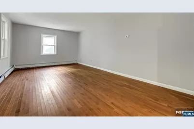 34 Oak Street, Bloomingdale, NJ 07403 - Photo 11