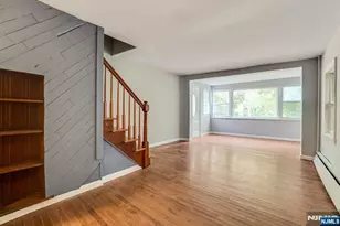 34 Oak St, Bloomingdale, NJ 07403 - Photo 3