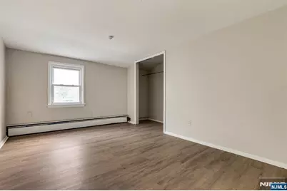 34 Oak Street, Bloomingdale, NJ 07403 - Photo 13