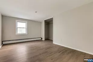 34 Oak St, Bloomingdale, NJ 07403 - Photo 13