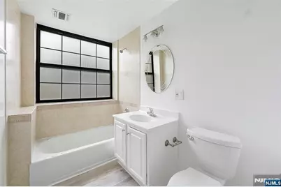 105 -111 Marion Street 18 #18, Paterson, NJ 07522 - Photo 7