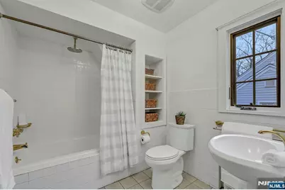 300 Churchill Road, Teaneck Township, NJ 07666 - Photo 29