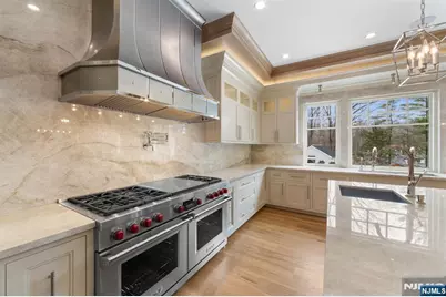 104 Chestnut Ridge, Saddle River, NJ 07458 - Photo 15