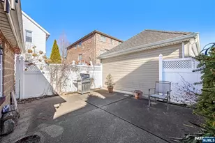 429 Oakdene Ave, Cliffside Park, NJ 07010 - Photo 23