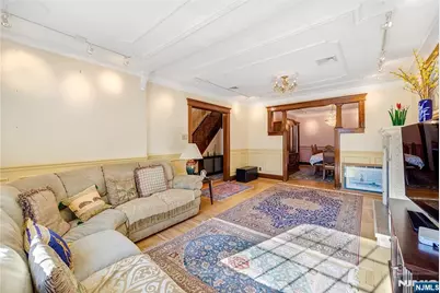 429 Oakdene Avenue, Cliffside Park, NJ 07010 - Photo 9