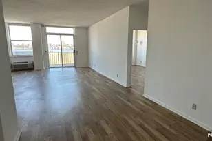 200 Grand Cove Way 5M, Edgewater, NJ 07020 - Photo 5