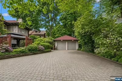 384 Anderson Street, Hackensack, NJ 07601 - Photo 31