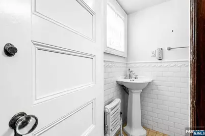 384 Anderson Street, Hackensack, NJ 07601 - Photo 21