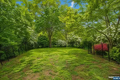 384 Anderson Street, Hackensack, NJ 07601 - Photo 35