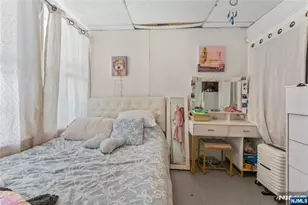 160 Burgess Pl, Passaic, NJ 07055 - Photo 9