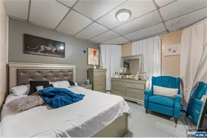 160 Burgess Place, Passaic, NJ 07055 - Photo 15