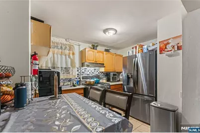 160 Burgess Place, Passaic, NJ 07055 - Photo 7