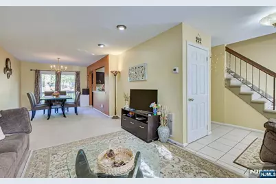 1704 Deerfield Drive 1704 #1704, Edison, NJ 08820 - Photo 13