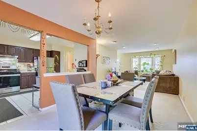 1704 Deerfield Drive 1704 #1704, Edison, NJ 08820 - Photo 17