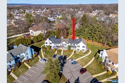 1704 Deerfield Drive 1704 #1704, Edison, NJ 08820 - Photo 5