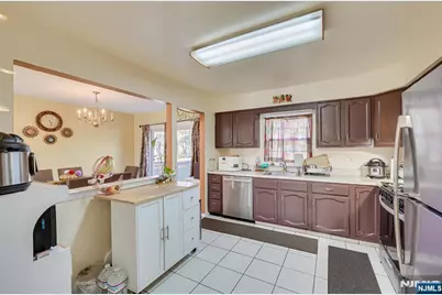 1704 Deerfield Drive 1704 #1704, Edison, NJ 08820 - Photo 21