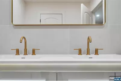 468 Morse Avenue, Ridgefield, NJ 07657 - Photo 23