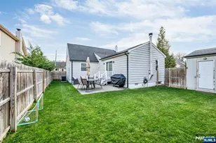 8-27 Oak St, Fair Lawn, NJ 07410 - Photo 25